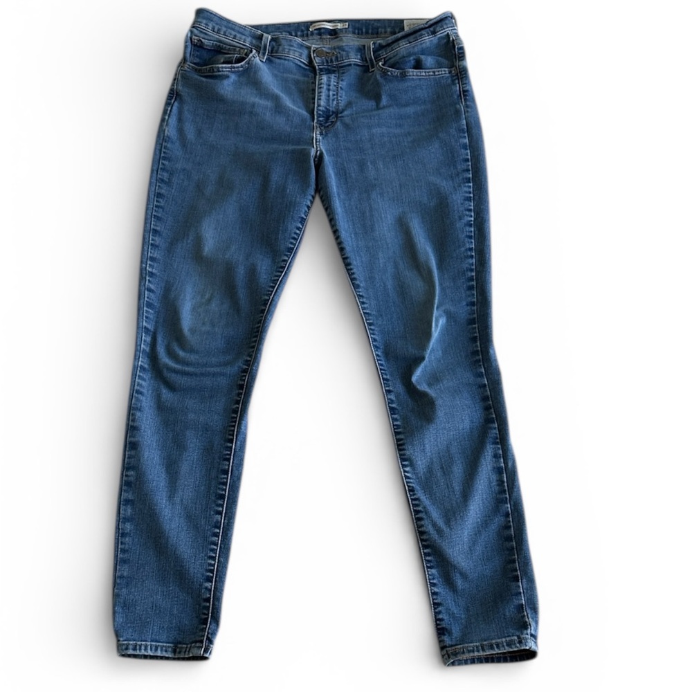 720 Levi’s high rise super skinny